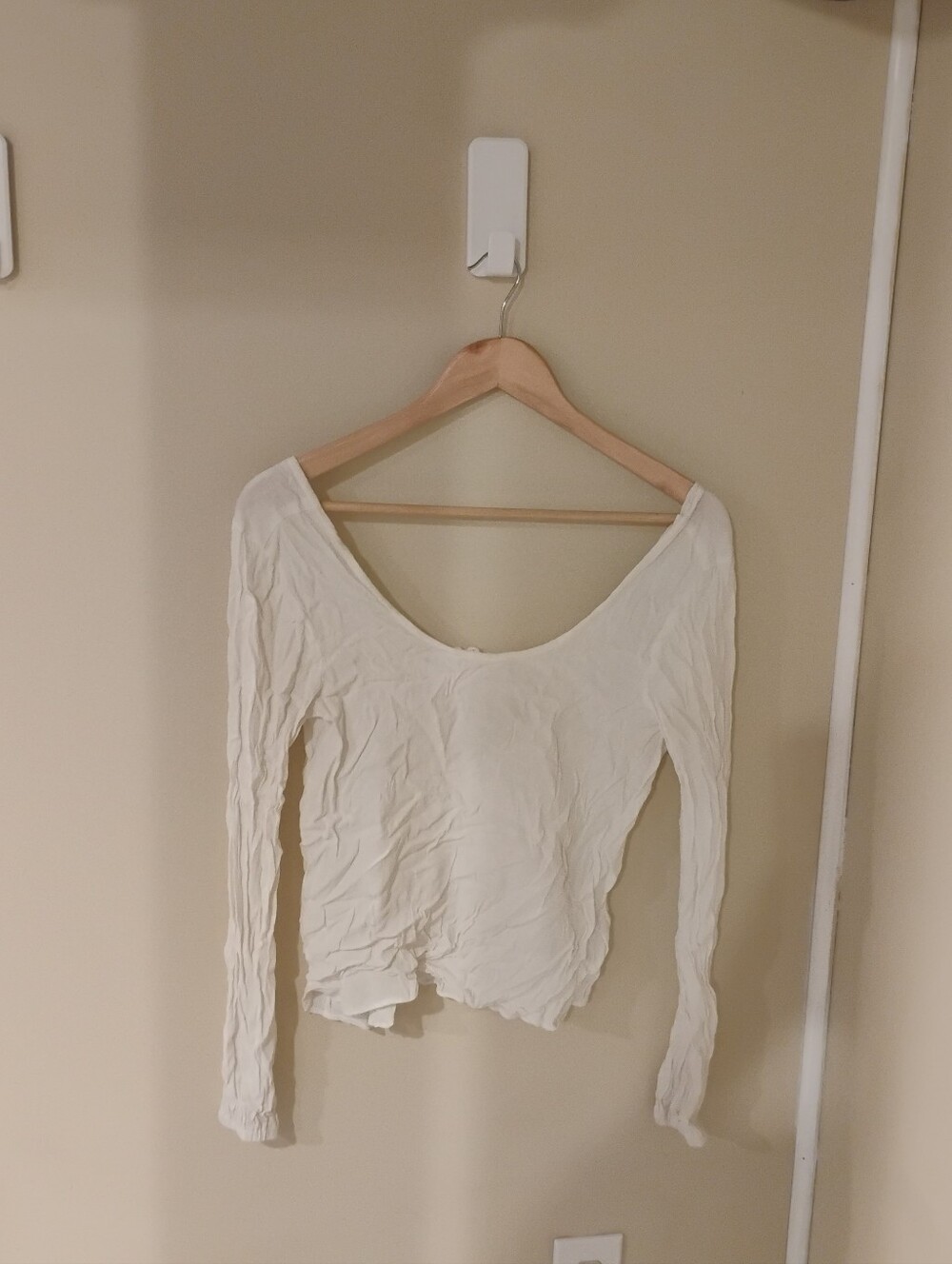 Lovers + Friends Long Sleeve Cutout Back Top Sz XS